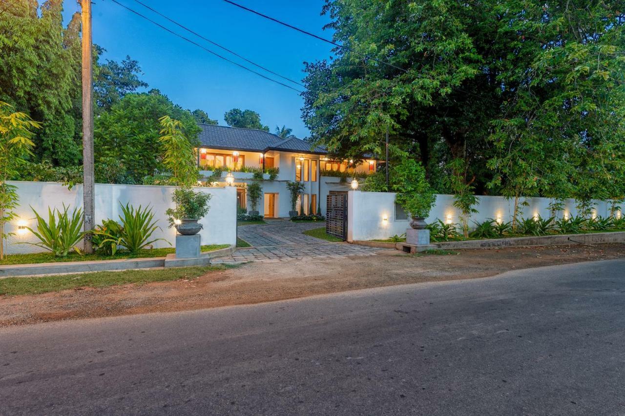 Aryana Boutique Hotel Anuradhapura Exterior photo